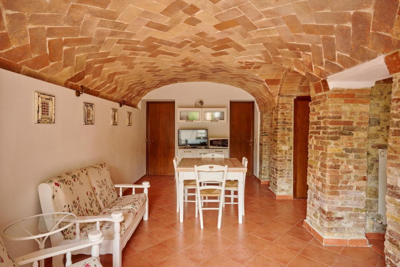 Agriturismo Il Canneto Casole dʼElsa Eksteriør billede
