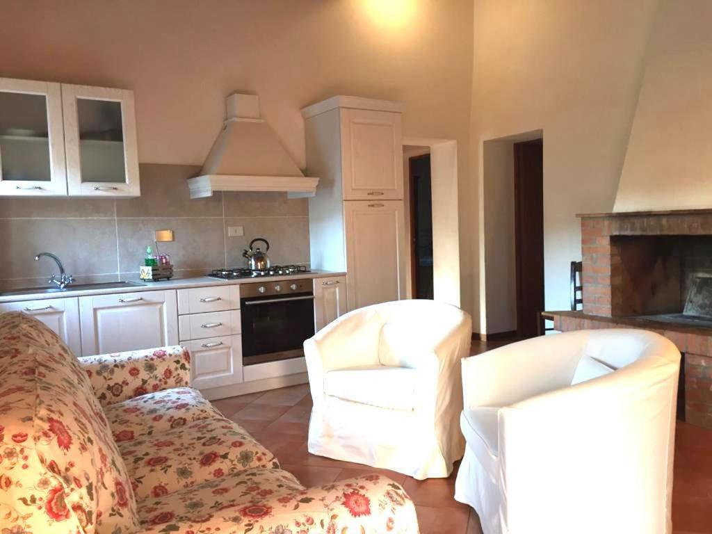 Agriturismo Il Canneto Casole dʼElsa Eksteriør billede